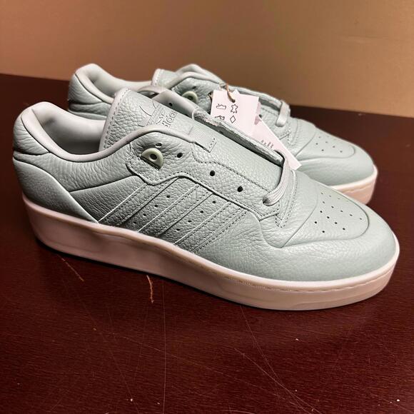 adidas Originals | Shoes | Adidas Rivalry Lux Low Sneakers  display picture 2